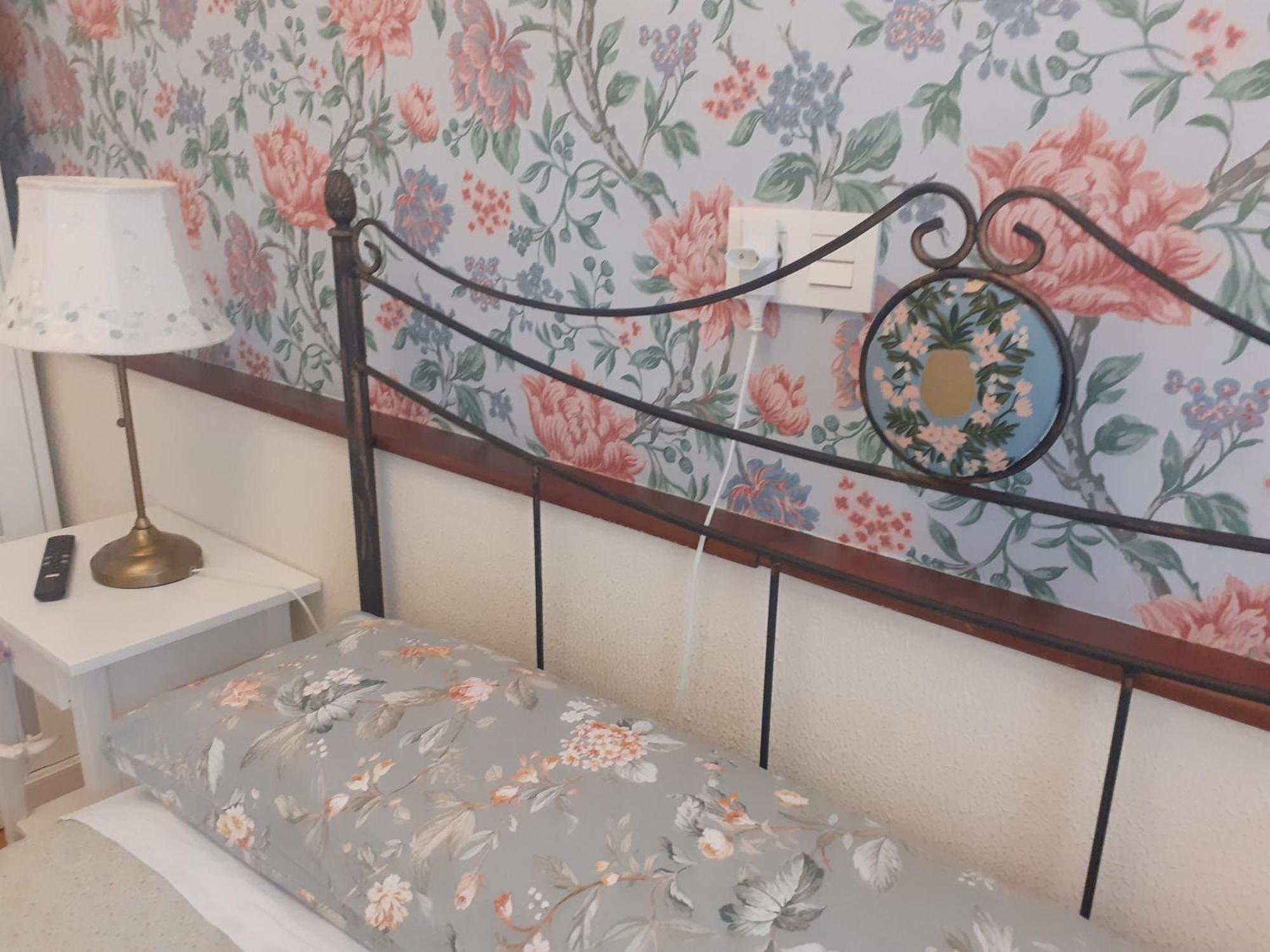 Uria 25 Rooms Oviedo Ngoại thất bức ảnh